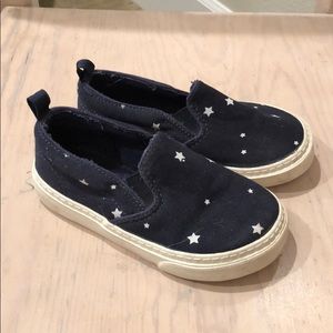 Gap star shoes size 7